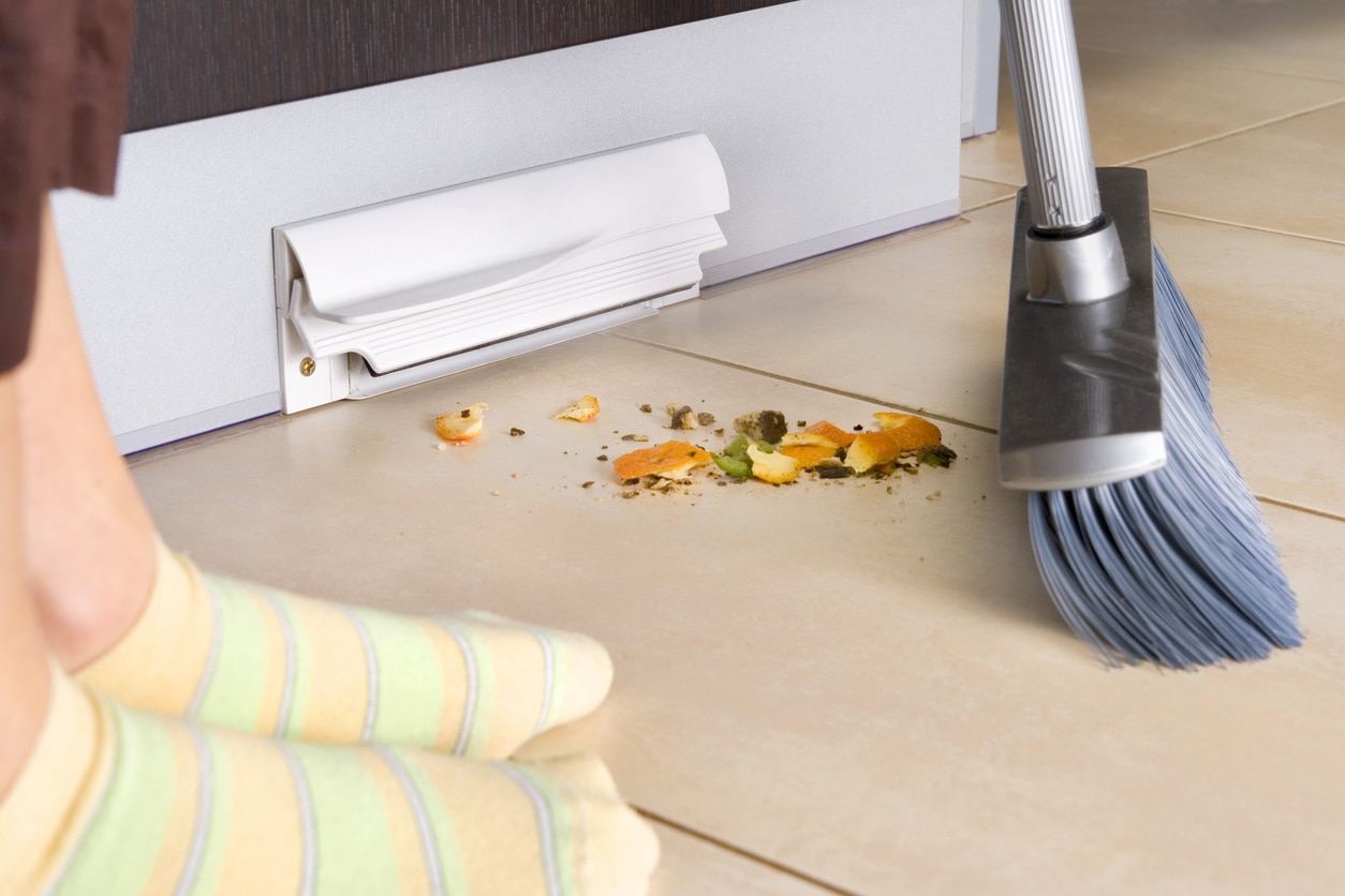 Central vacuum series - automatic dustpan